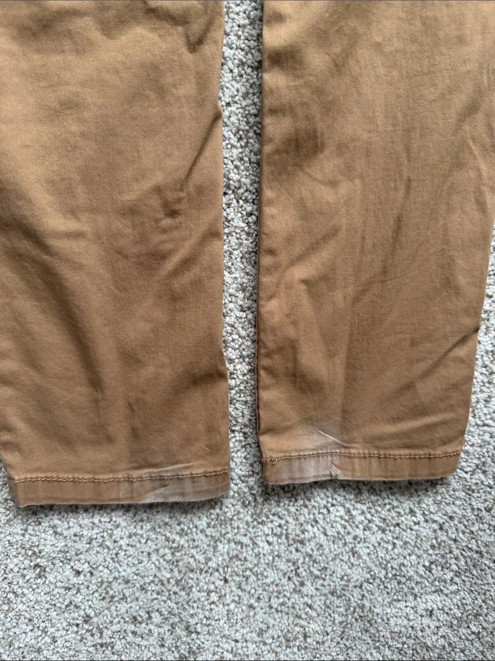 Old Navy Men's Slim Chino Pants in Brown